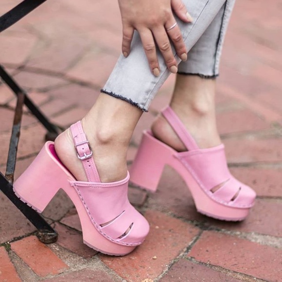Bubblegum Pink Swedish Hasbeen Baskemolla Heeled Clogs - Picture 2 of 6